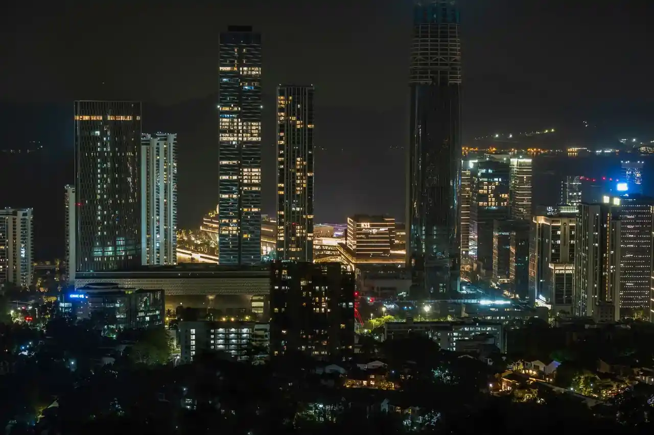 City view near Qalexagrand Lodge