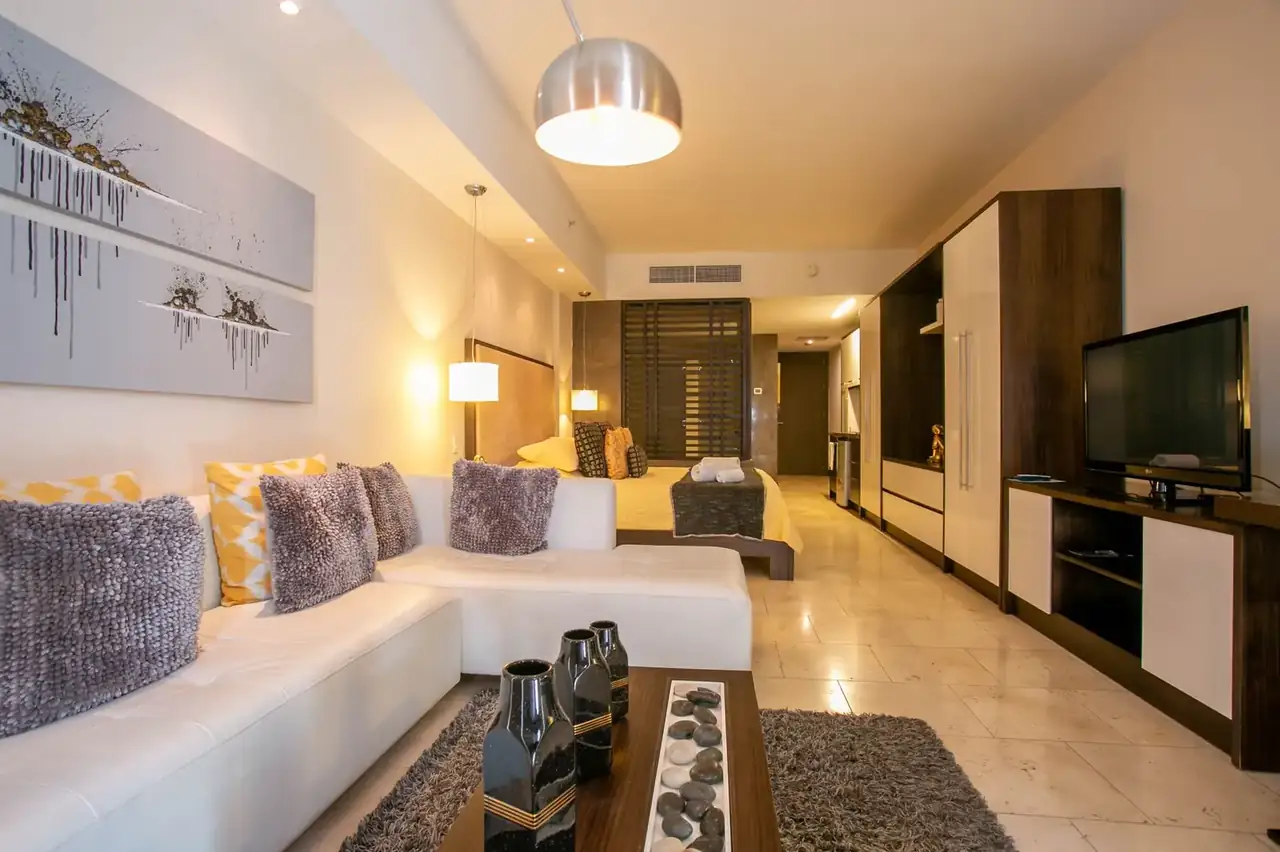 The Klondike Corner Suite